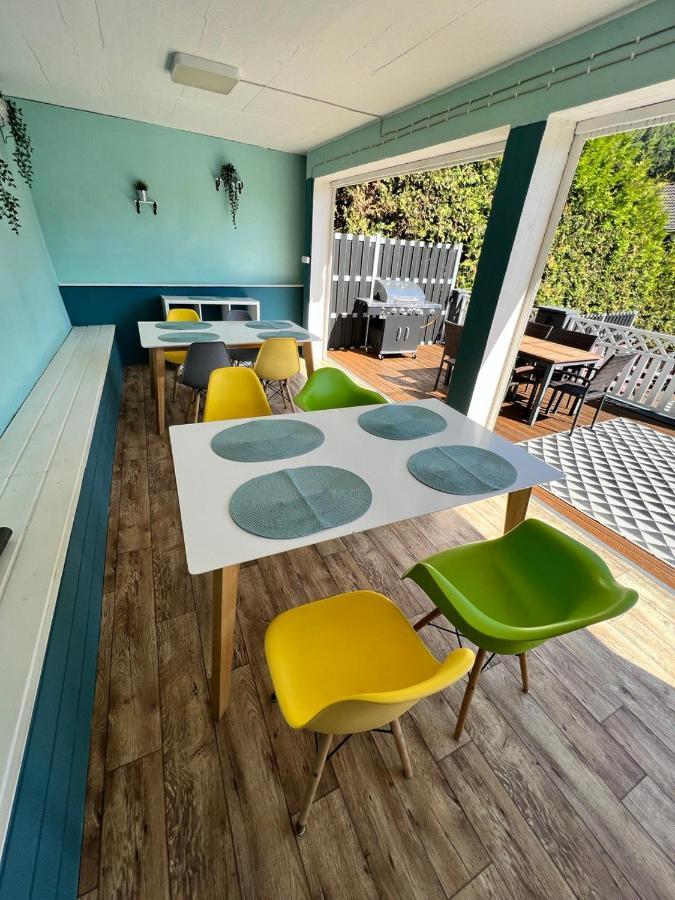 O&W Ferienhaus Mit Pool Naehe Nuerburgring, Аденау Екстериор снимка